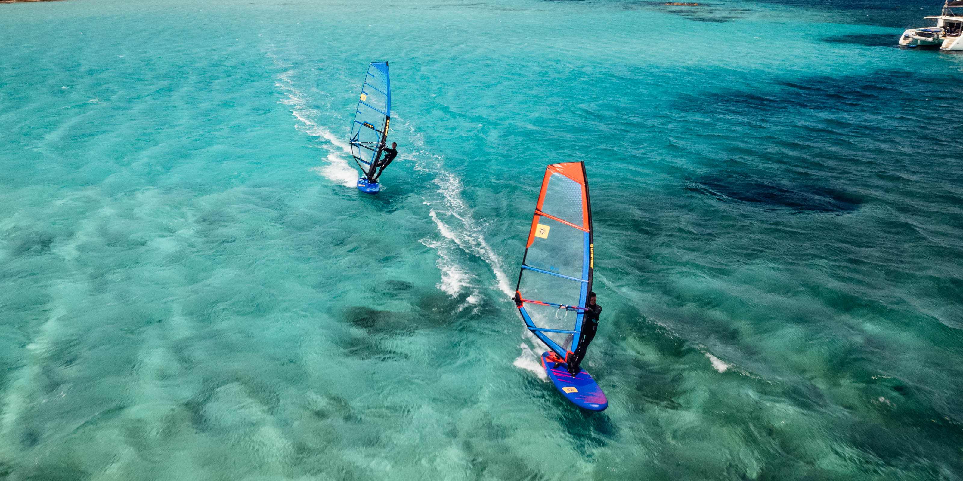 A transparent windsurf sails made from Monofilm